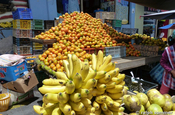 Bananen und Mandarinen in Ecuador
