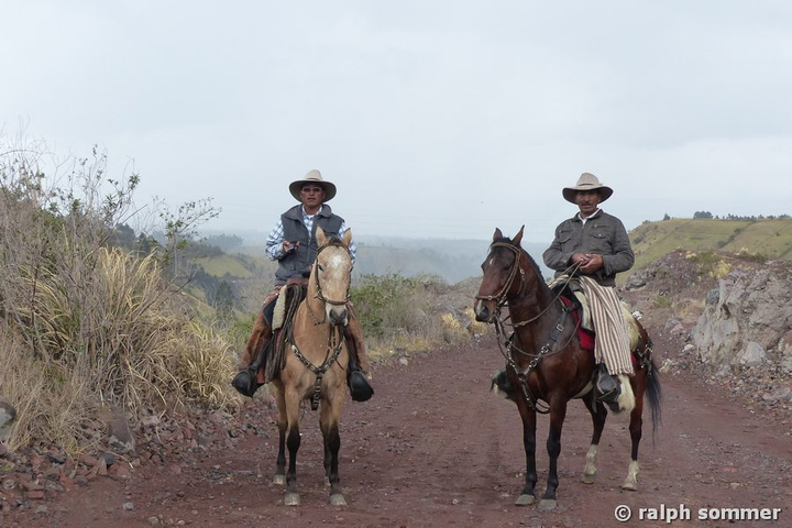 Reiter bei Pintag in Ecuador