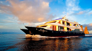 M/C Ocean Spray Galapagosyacht