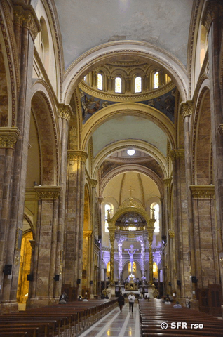 Neue Cuenca Kathedrale innen, Ecuador