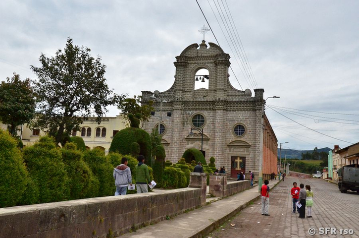 Kirche in San Isidro, Ecuador