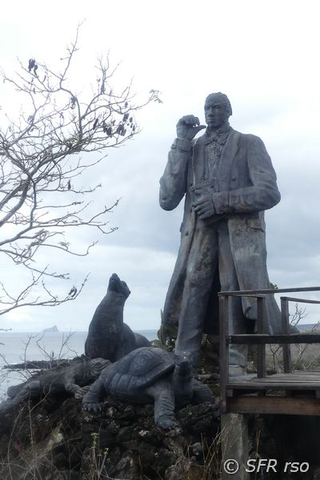 Charles Darwin in Cerro Tijeretas, Galapagos