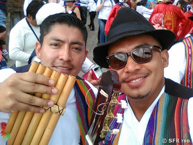 Musiker Freunde in Ecuador