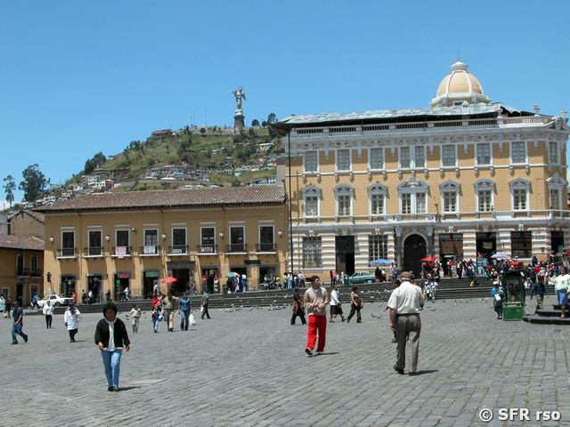 Plaza San Francisco in Quito, Ecuador
