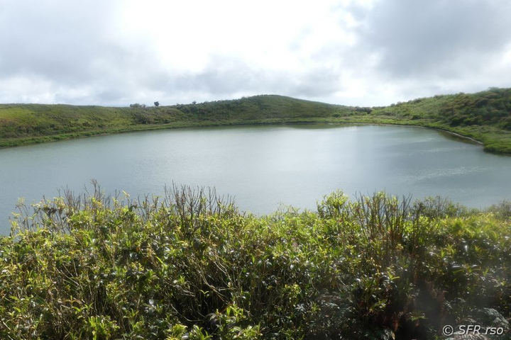 El Junco Lagune, Galapagos