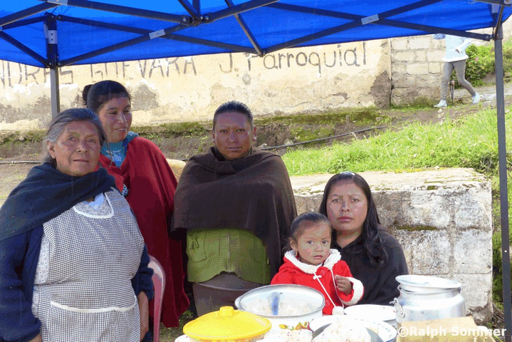 Familie Cebiche Verkäuferin im unbekannten Norden, Ecuador