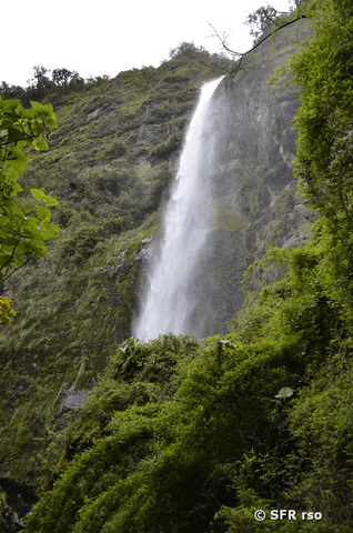 Azuay Wasserfall El Chorro in Ecuador
