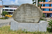Gedenkstein an Äquatorlinie, Ecuador