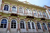 Französisch-republianische Fassade in Cuenca, Ecaudor