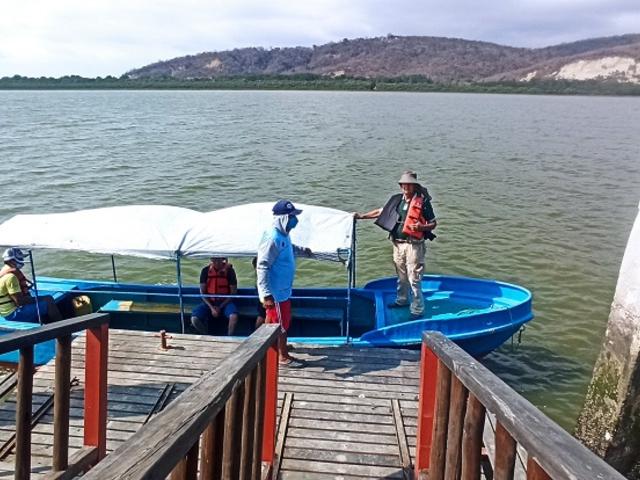 Fähre Pazifikküste Ecuador