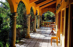 Hosteria Sommergarten Bungalow-Gang