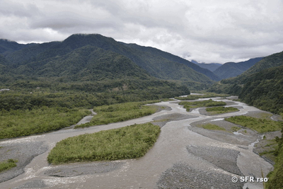 Pastaza Flussbett bei Puyo, Ecuador