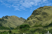 Berglandschaften nach Regenzeit im Nationalpark Cajas in Ecuador