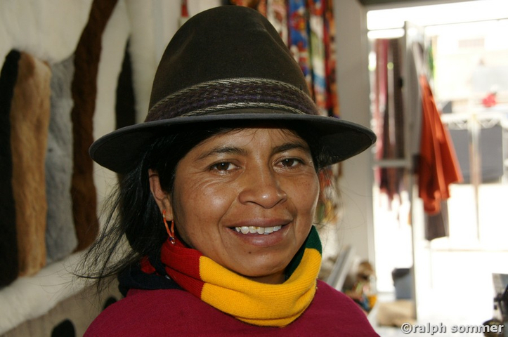 Verkäuferin von Decken, Ecuador