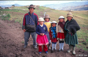 Pruha Kinder in Ingapirca in Ecuador