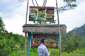 Schild in Kichwa Kommune bei Cotococha, Ecuador