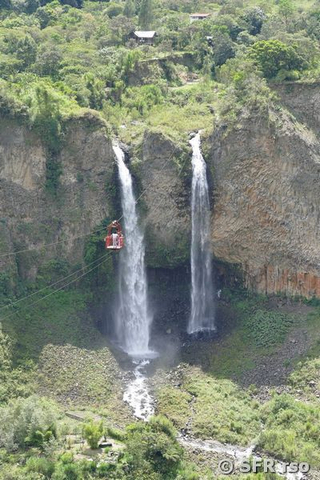 Wasserfall Manto de Novia Brautschleier mit Schwebebahn, Ecuador