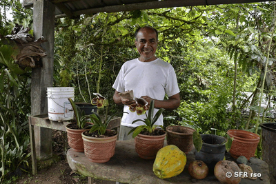 Omar mit Früchten, Ecuador