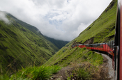 Zugfahrt Kurve Tren des las Nubes Ecuador