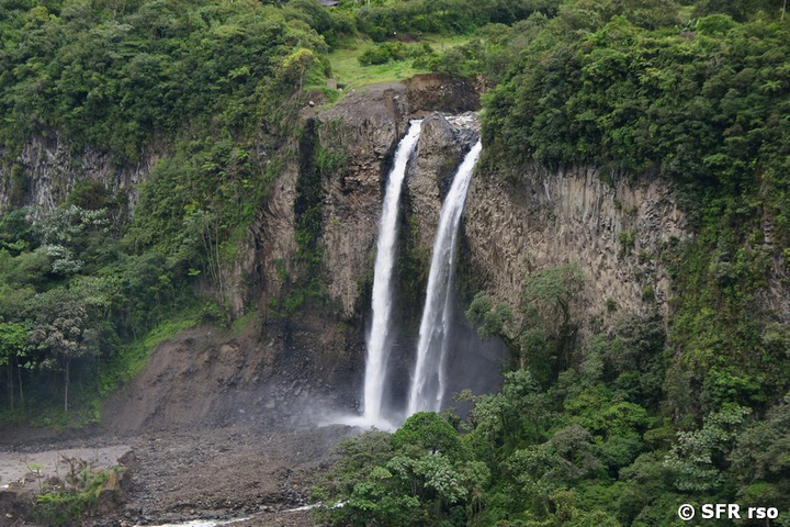 Río Pataza Wasserfall in Banos de Agua, Ecuador
