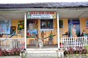 Bodypainting Haus in Vera Cruz, Ecuador