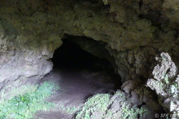 Höhle in Cueva del Sucre, Galapagos