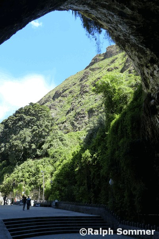 Grotteneingang, Ecuador