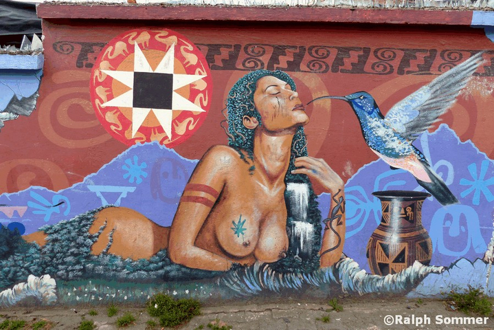 Mural Nackte mit Kolibri in Ecuador