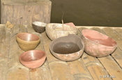 Keramikgefäße in der Kommune Tiyu Yaku (Ecuador)