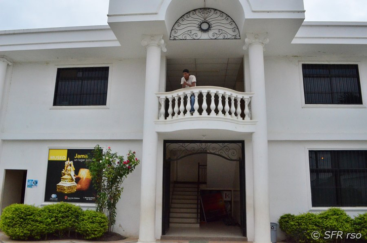 Jama Museum von Außen, Ecuador