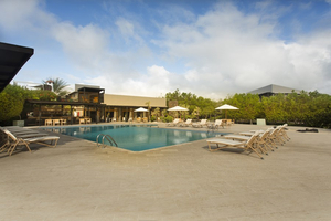 Poollandschaft Hotel Finch Bay Puerto Ayora Galapagos