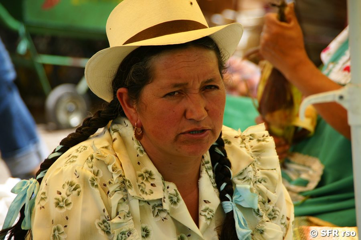 Marktfrau auf Gualaceo Markt, Ecuador