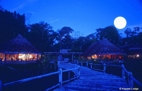 Kapawi Lodge bei Nacht