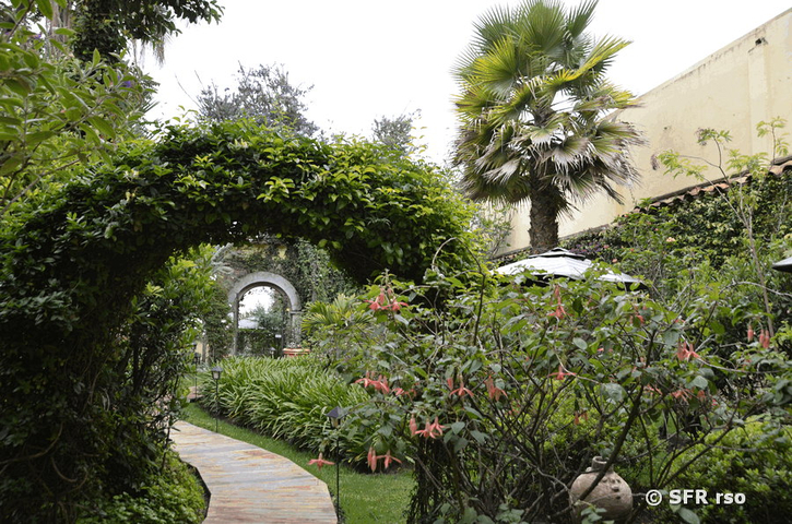 Hotel Mansion Alcazar Garten Ecuador