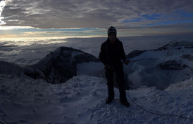 Cotopaxi-Gipfel-Sonnenaufgang