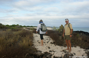 Strandwanderung am Bachas Beach, Galapagos