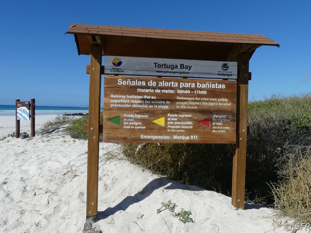 Tortuga Bay Willkommensschild, Galapagos