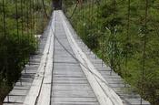 Hängebrücke zu Paraiso Escondido in Ecuador 