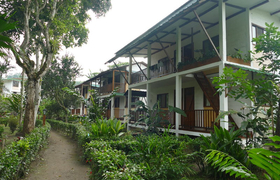 Hotelanlage Cabanas Naturalandia Ecuador Subtropen