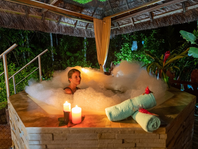 La Selva Urwaldlodge Ecuador Jacuzzi