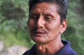 Einheimischer aus Agua Blanca im Nationalpark Machalilla Ecuador