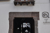 Eingang vom Museum Casa del Alabado, Ecuador