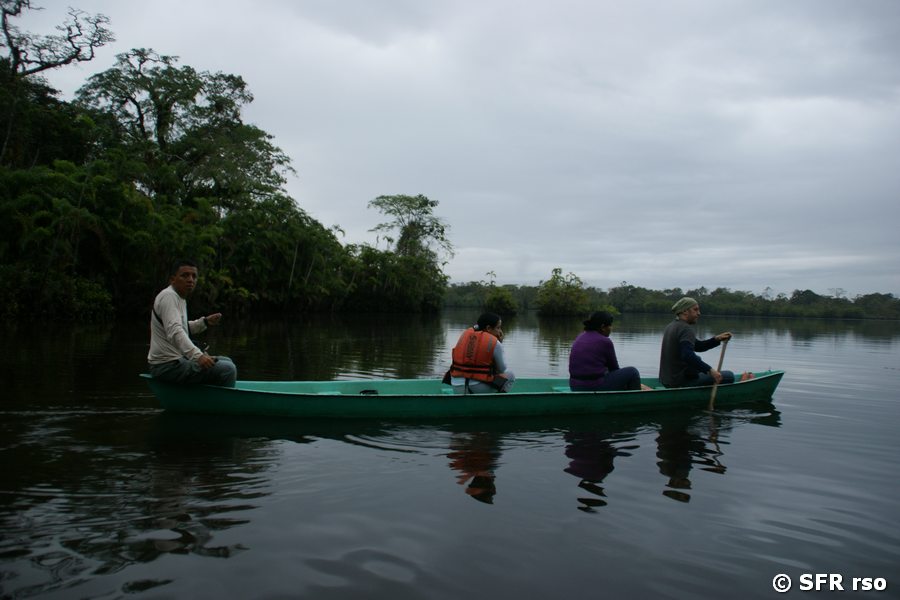 Kanufahrt Dolphin Lodge Ecuador