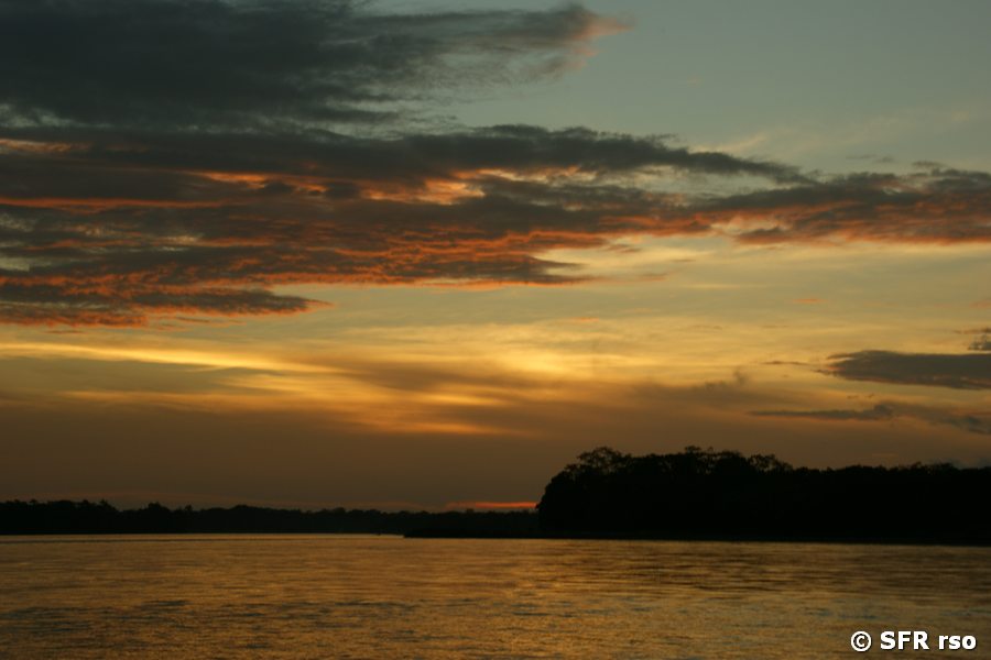 Abendstimmung Río Napo, Ecuador