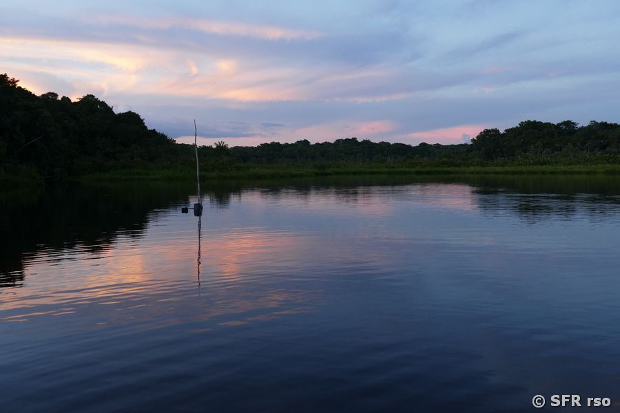 Lagune Anpo Wildlife Lodge Sonnenuntergang, Ecuador