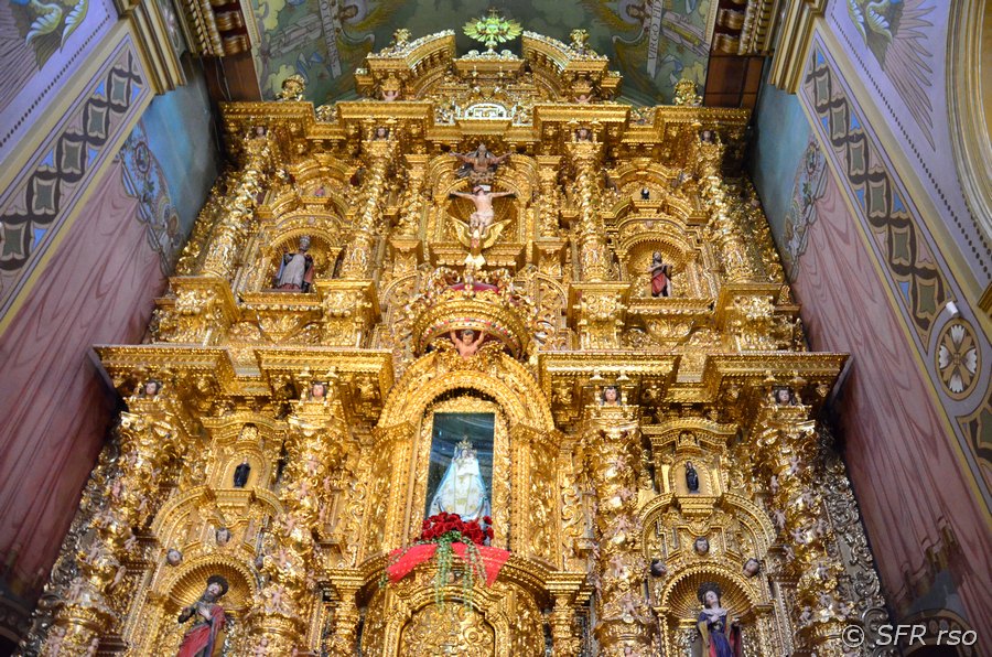 Barock Altar in El Quinche, Ecuador