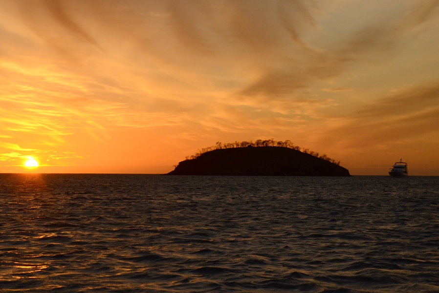 Sonnenuntergang am Elizabeth Bay, Galapagos