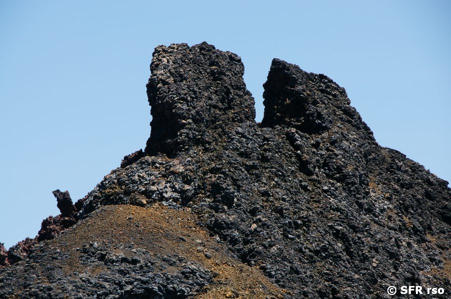 Lavatürme am Chico Vulkan, Galapagos