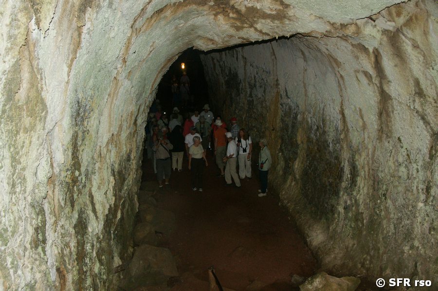 Los Tuneles Hochland, Galapagos